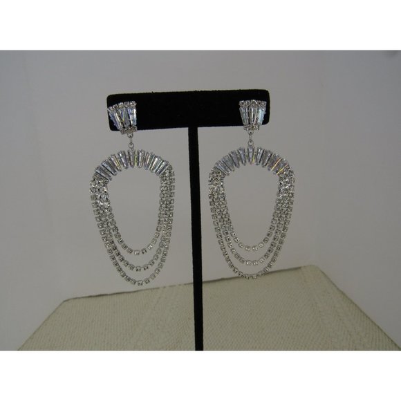 NWT WHBM SILVERTONE BAGUETTE CHANDELIER  EARRINGS - Picture 4 of 8